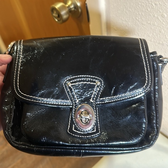 Vintage mini Patent coach - Picture 2 of 12